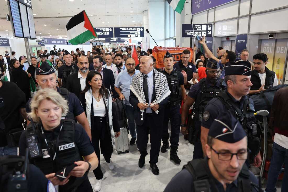 Delegasi Palestina untuk Olimpiade 2024 Disambut Meriah di Paris