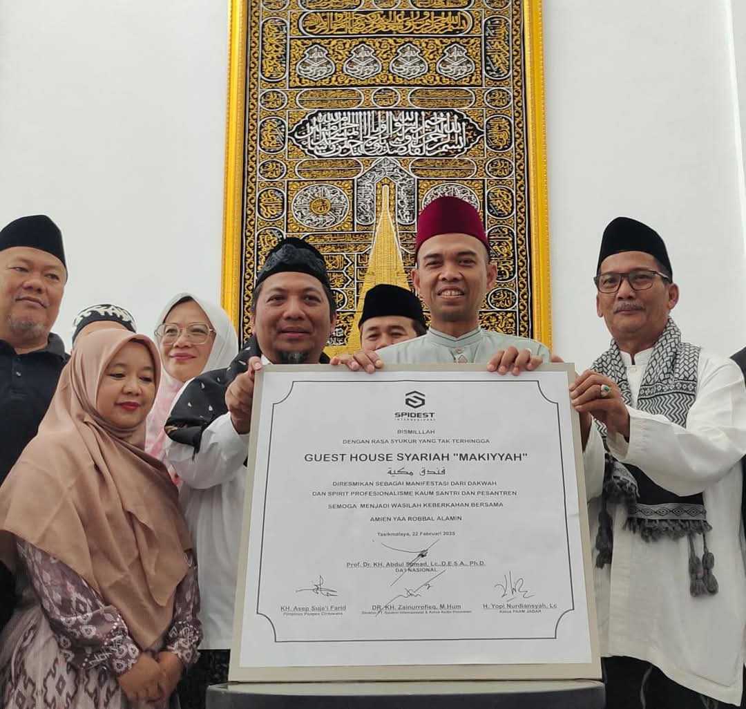 Silaturahmi Bersama Alumni Al Azhar di Cintawana, UAS Serukan Kemandirian