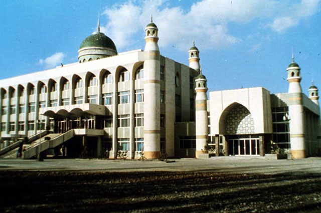 China Anggarkan Rp 627,8 M untuk Renovasi Kampus Islam