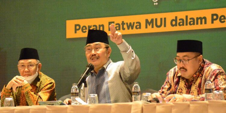 Prof Jimly Asshiddiqie : Negara Harus Mendukung Penerapan Hukum Islam